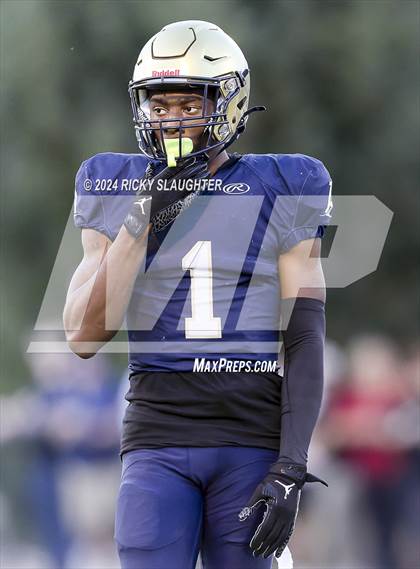 Thumbnail 2 in Belleville East @ Althoff Catholic photogallery.