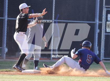 Thumbnail 2 in Scripps Ranch vs. Westview (CIF SDS D1 Play-In) photogallery.