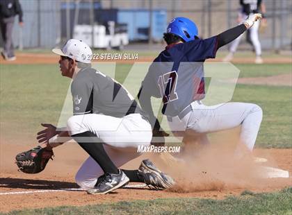 Thumbnail 2 in Scripps Ranch vs. Westview (CIF SDS D1 Play-In) photogallery.