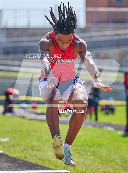 Thumbnail 2 in UIL 6A Track & Field Area 21&22 (Triple Jump) photogallery.