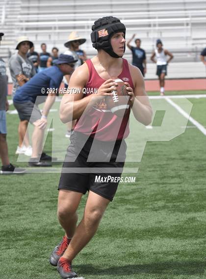 Thumbnail 1 in Saugus vs. El Modena (Huntington Beach Tournament) photogallery.