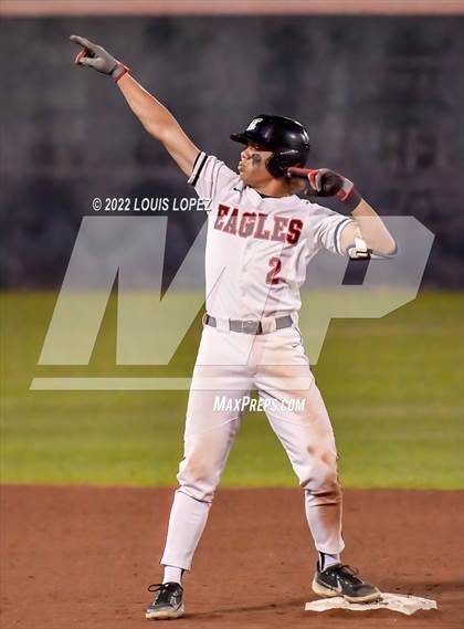 Thumbnail 2 in Torrance vs. Etiwanda (CIF SS DIV 2 Championship Final) photogallery.