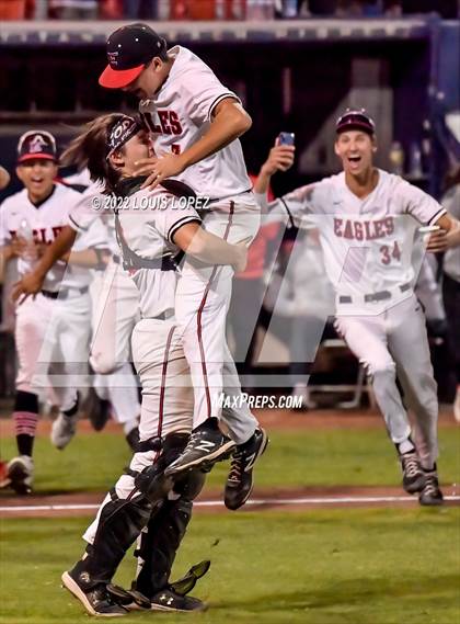 Thumbnail 2 in Torrance vs. Etiwanda (CIF SS DIV 2 Championship Final) photogallery.
