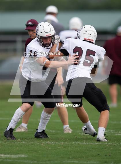 Thumbnail 2 in Iola vs Normangee photogallery.