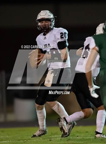 Thumbnail 2 in Iola vs Normangee photogallery.
