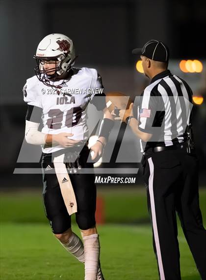 Thumbnail 1 in Iola vs Normangee photogallery.