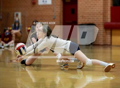 Thumbnail 1 in Salpointe Catholic vs. Mesquite photogallery.