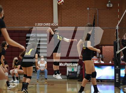 Thumbnail 3 in Salpointe Catholic vs. Mesquite photogallery.
