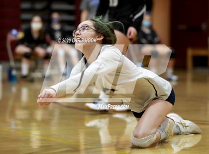 Thumbnail 1 in Salpointe Catholic vs. Mesquite photogallery.