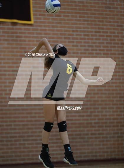 Thumbnail 1 in Salpointe Catholic vs. Mesquite photogallery.