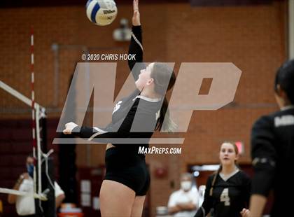 Thumbnail 1 in Salpointe Catholic vs. Mesquite photogallery.
