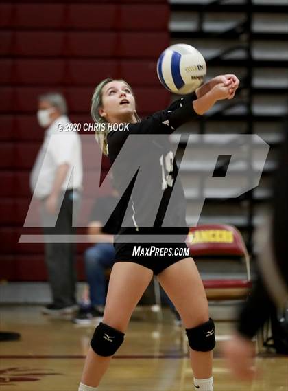 Thumbnail 3 in Salpointe Catholic vs. Mesquite photogallery.