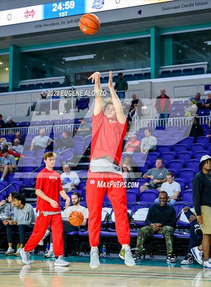 Thumbnail 2 in Mater Dei vs. Riviera Prep (City of Palms Classic) photogallery.