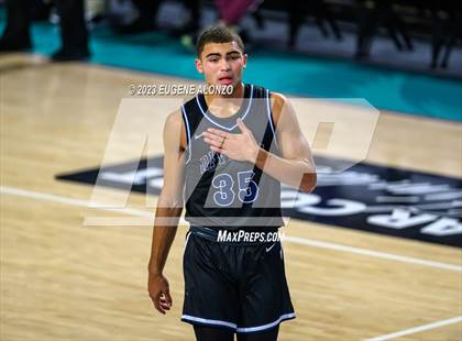 Thumbnail 2 in Mater Dei vs. Riviera Prep (City of Palms Classic) photogallery.