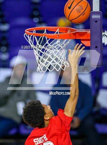Thumbnail 2 in Mater Dei vs. Riviera Prep (City of Palms Classic) photogallery.