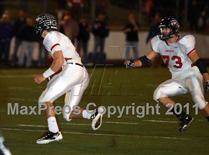 Thumbnail 2 in Carthage vs. Argyle (3A Division 2 Region 2 Quarterfinal) photogallery.
