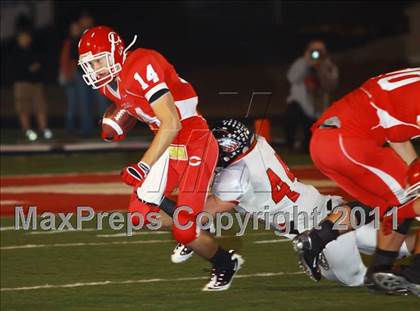 Thumbnail 1 in Carthage vs. Argyle (3A Division 2 Region 2 Quarterfinal) photogallery.