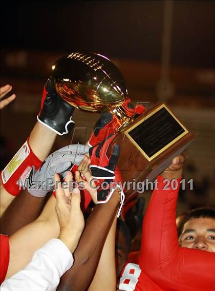 Thumbnail 2 in Carthage vs. Argyle (3A Division 2 Region 2 Quarterfinal) photogallery.