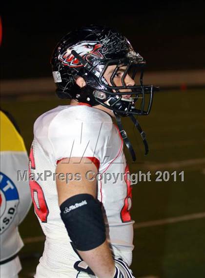 Thumbnail 1 in Carthage vs. Argyle (3A Division 2 Region 2 Quarterfinal) photogallery.