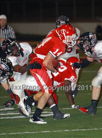 Thumbnail 2 in Carthage vs. Argyle (3A Division 2 Region 2 Quarterfinal) photogallery.