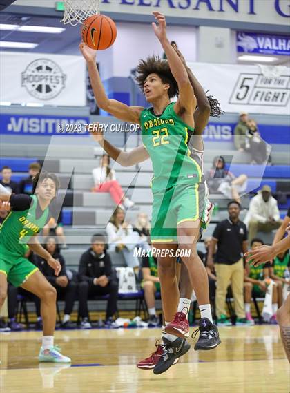 Thumbnail 3 in Sunrise Christian Academy vs. AZ Compass Prep (5 for the Fight National Hoopfest) photogallery.
