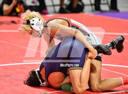 Thumbnail 1 in UIL State Championships - 6A 120lb Final photogallery.