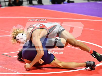 Thumbnail 1 in UIL State Championships - 6A 120lb Final photogallery.