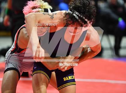 Thumbnail 2 in UIL State Championships - 6A 120lb Final photogallery.