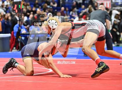 Thumbnail 3 in UIL State Championships - 6A 120lb Final photogallery.