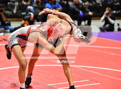 Thumbnail 3 in UIL State Championships - 6A 120lb Final photogallery.