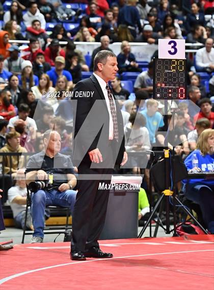 Thumbnail 2 in UIL State Championships - 6A 120lb Final photogallery.