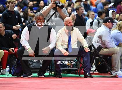 Thumbnail 3 in UIL State Championships - 6A 120lb Final photogallery.