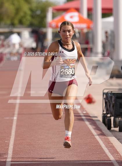 Thumbnail 1 in AIA Finals photogallery.