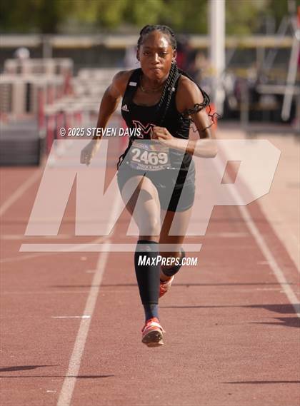 Thumbnail 3 in AIA Finals photogallery.