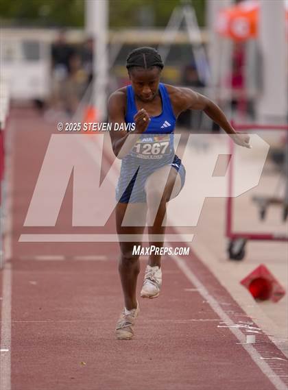 Thumbnail 2 in AIA Finals photogallery.