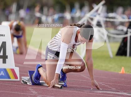 Thumbnail 3 in AIA Finals photogallery.