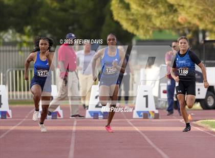 Thumbnail 1 in AIA Finals photogallery.