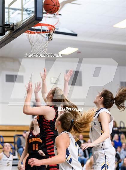 Thumbnail 2 in Oak Ridge vs. St. Francis photogallery.