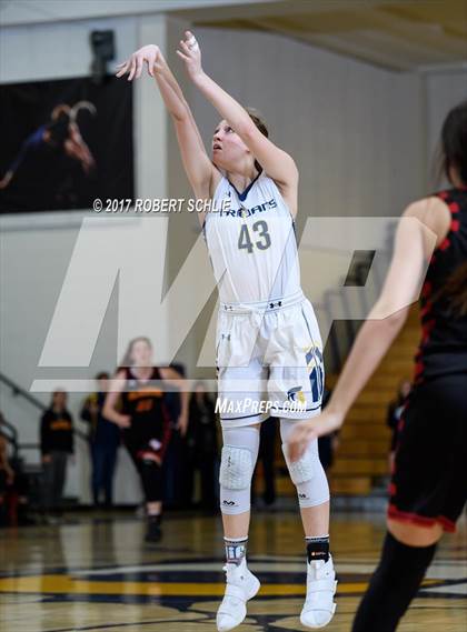 Thumbnail 1 in Oak Ridge vs. St. Francis photogallery.