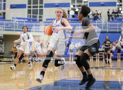 Thumbnail 1 in Edmond Santa Fe @ Deer Creek photogallery.