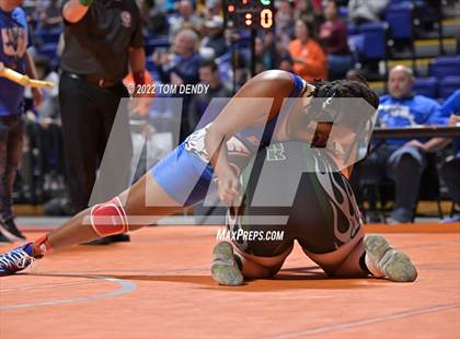 Thumbnail 3 in UIL State Championships - 5A 215lb Final photogallery.