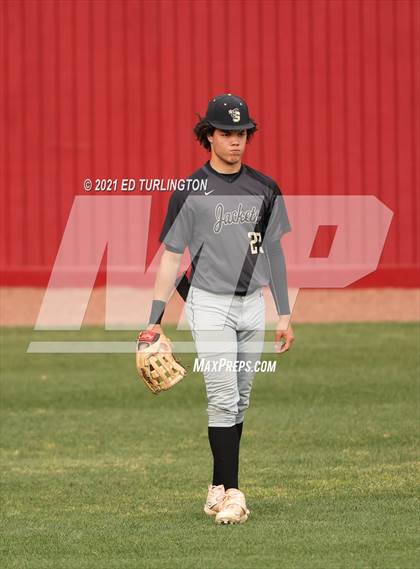 Thumbnail 3 in Sprayberry @ Lassiter photogallery.