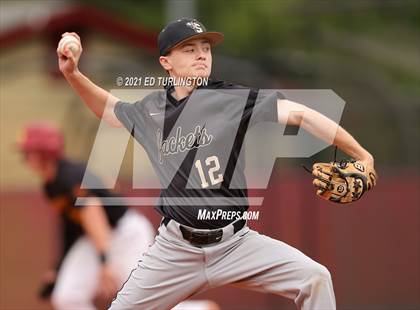 Thumbnail 1 in Sprayberry @ Lassiter photogallery.