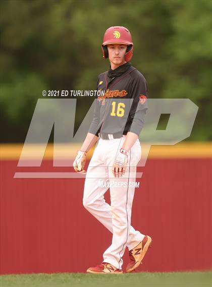 Thumbnail 3 in Sprayberry @ Lassiter photogallery.