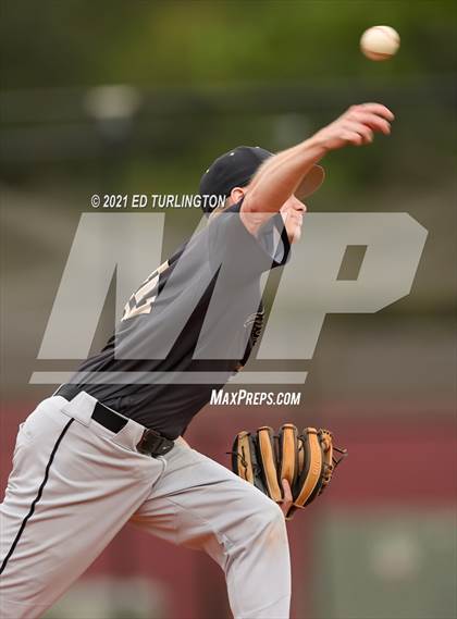 Thumbnail 3 in Sprayberry @ Lassiter photogallery.