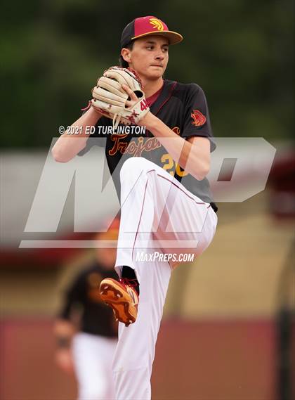 Thumbnail 1 in Sprayberry @ Lassiter photogallery.
