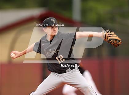 Thumbnail 3 in Sprayberry @ Lassiter photogallery.