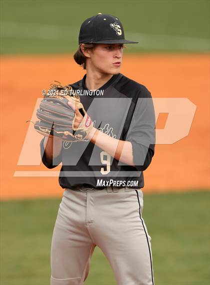 Thumbnail 3 in Sprayberry @ Lassiter photogallery.