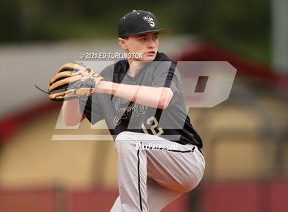 Thumbnail 2 in Sprayberry @ Lassiter photogallery.