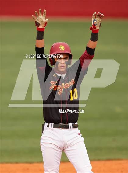 Thumbnail 3 in Sprayberry @ Lassiter photogallery.